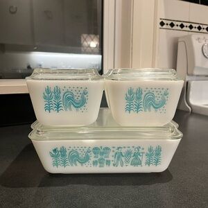 Vintage Pyrex Amish Butterprint Refrigerator Dish Set